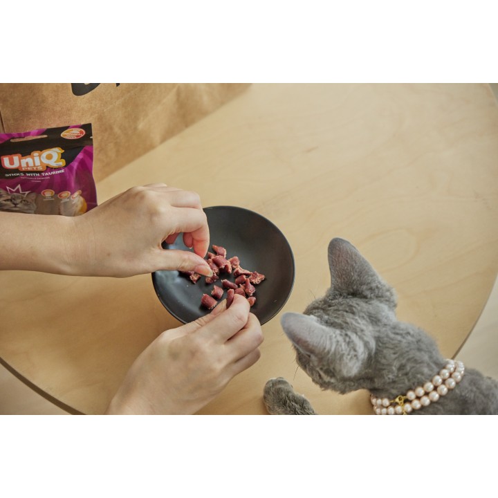 UNIQ PETS przysmaki dla kota patyczki z tauryną 50g